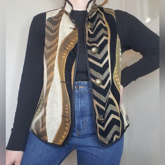 *SOLD*Bohemian Tapestry Vest Reversible Button Front EarthTones Abstract. - Picture 13 of 15